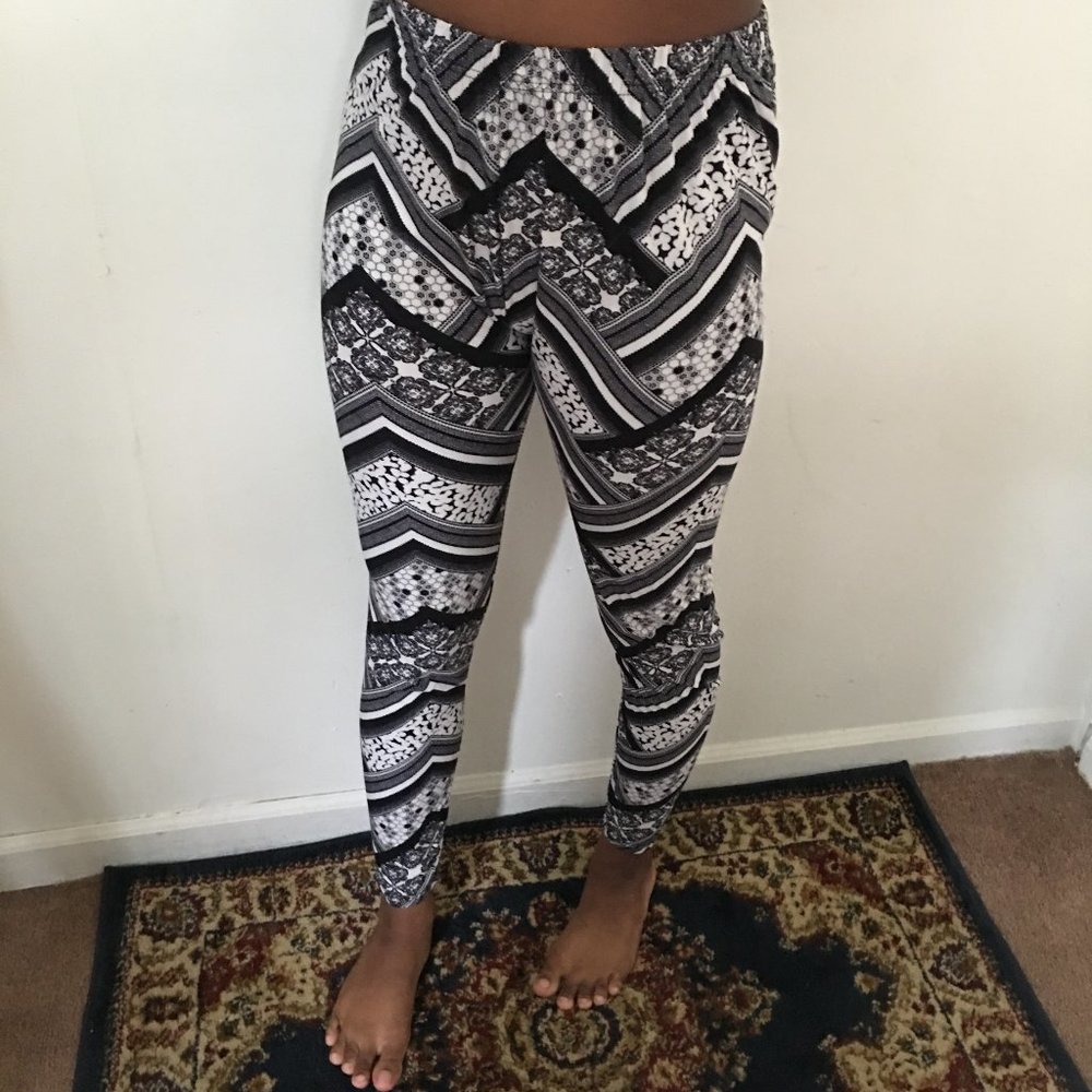 2 for $5 Unique Black & White Pattern Leggings